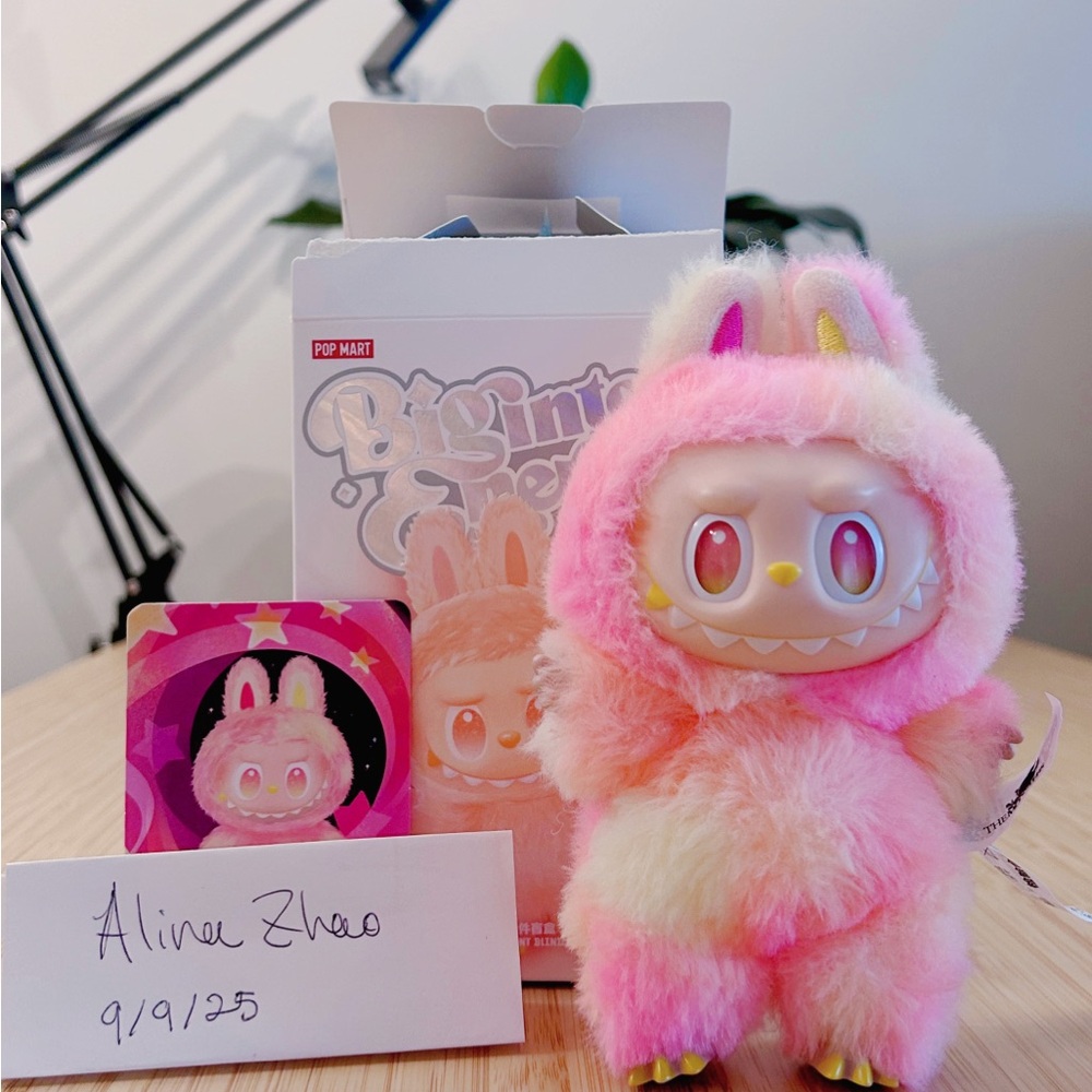 Labubu The Monsters: Big Into Energy Loyalty Plush Pendant, Open Box